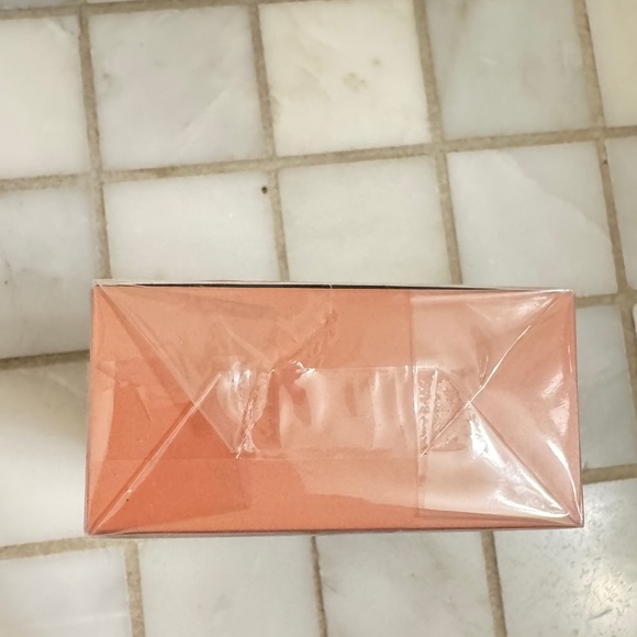 MAC Cosmetics Crème D’Nude Eau de Parfum - Picture 3 of 6